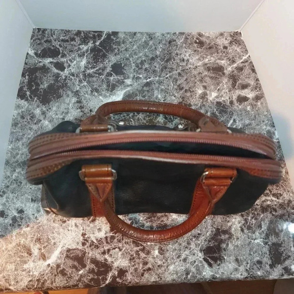 Danier | Super Cute Mini Handbag Black  and Brown Leather with Silver Hardware - Picture 8 of 16